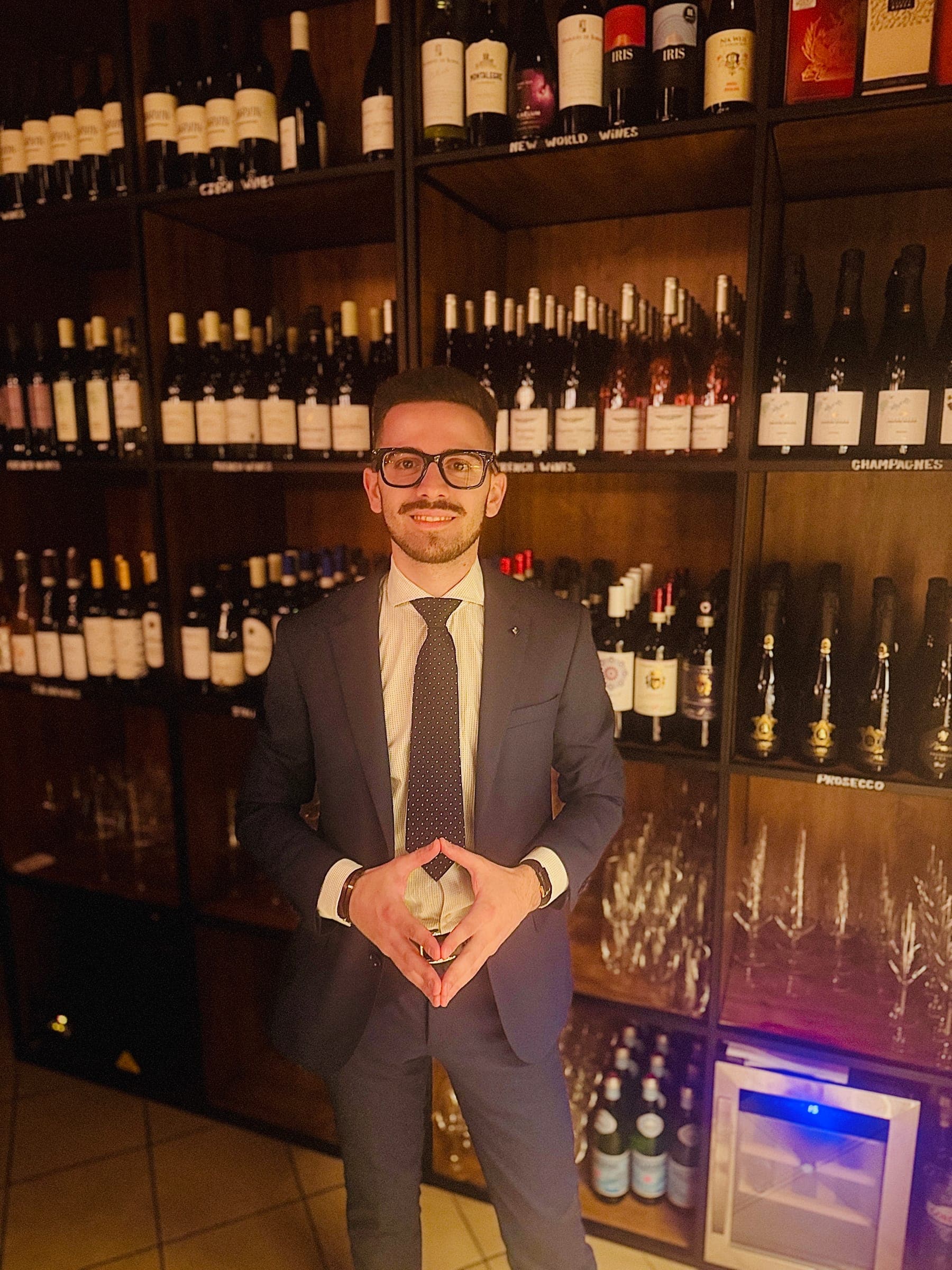 Náš manažer ve sklepě Cin Cin